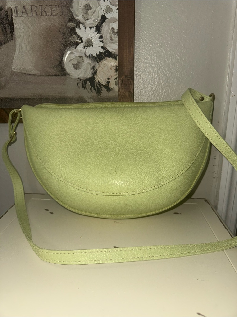 Portland Leather Koala Sling Crossbody Bag Large - Shadow Lime - Picture 2 of 3